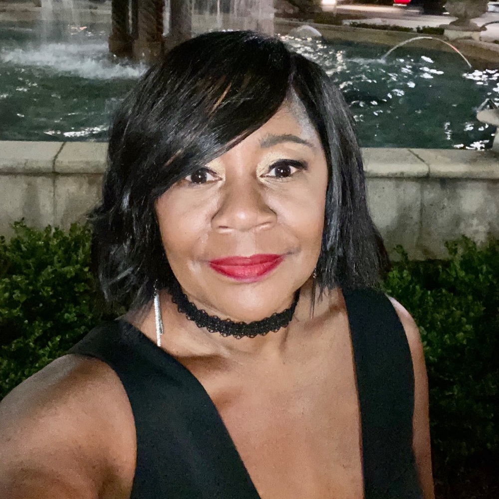 Meet your Posher, Rose